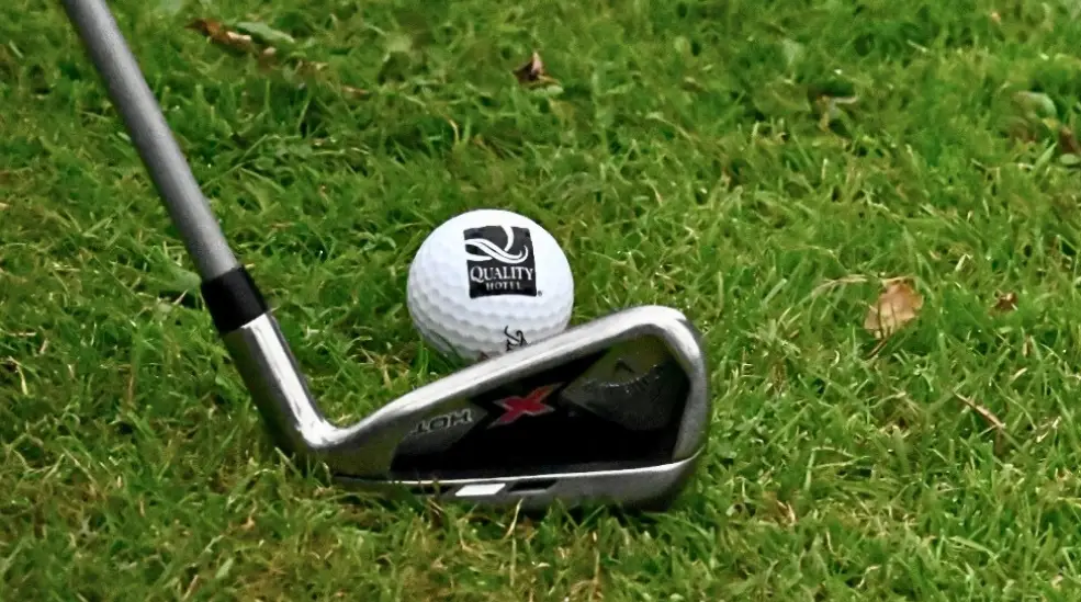 Utforsk flotte golfmuligheter på Skjeberg Golfklubb i kombinasjon med overnatting på Quality Hotel™ Sarpsborg!